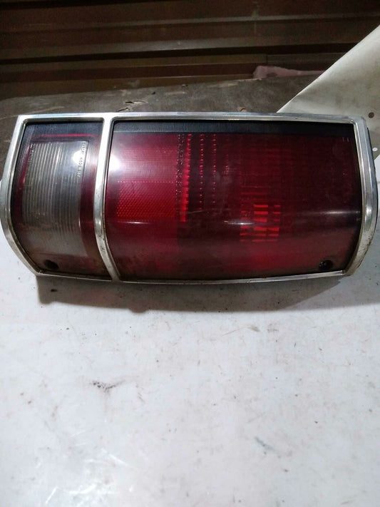 Tail Light Assembly BLAZER S10/JIMMY S15 Right 83 - 94