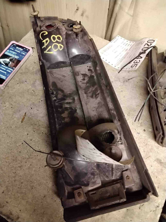 Tail Light Assembly CHEVY CAVALIER Right 88 89 90