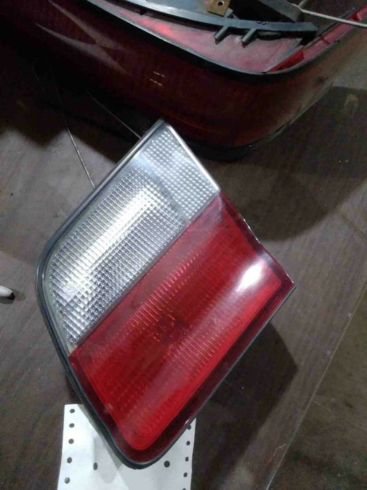 Tail Light Assembly NISSAN MAXIMA Right 95 96