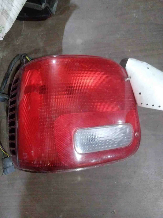 Tail Light Assembly DODGE VAN 2500 SERIE Left 95 96 97 98 99 00 01 02 03