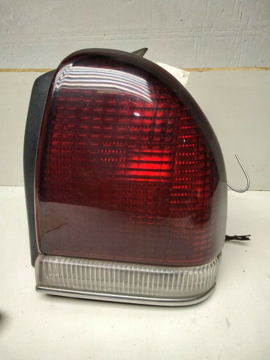 Tail Light Assembly CHRYSLER LHS Right 94 95 96 97