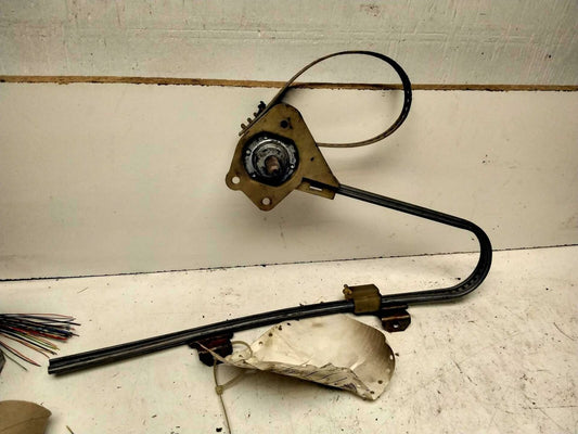 Side/rear/cargo Regulator PONTIAC GRAND PRIX Right 90 91 92 93