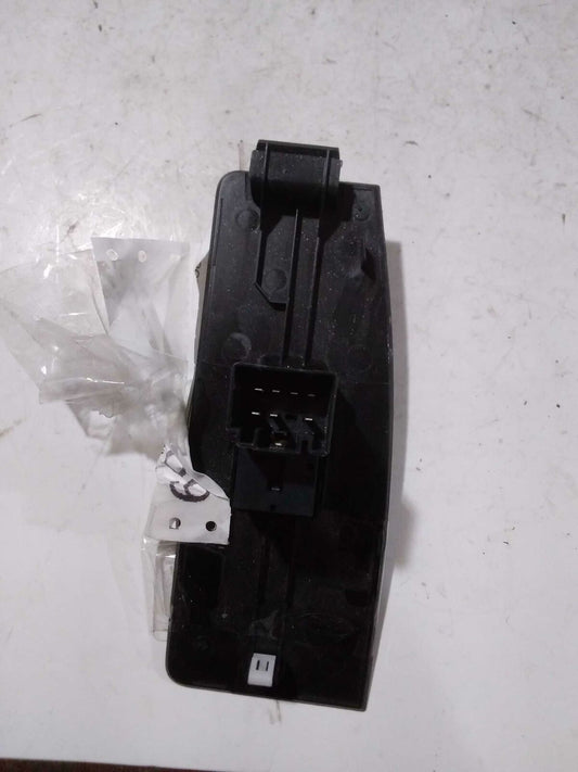 Door Switch Front FORD TAURUS 13 14 15 16 17 18 19