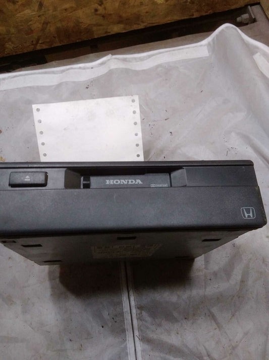 Audio & Visual Equip.(radio) HONDA CIVIC 96 97 98 99 00