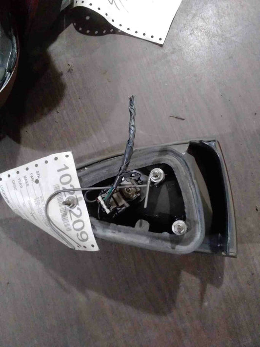 Tail Light Assembly CHEVY CAVALIER Right 95 96 97 98 99
