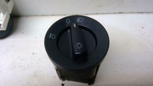 Headlight Switch (dash Mtd) VW BEETLE (TYPE 1) 04 05