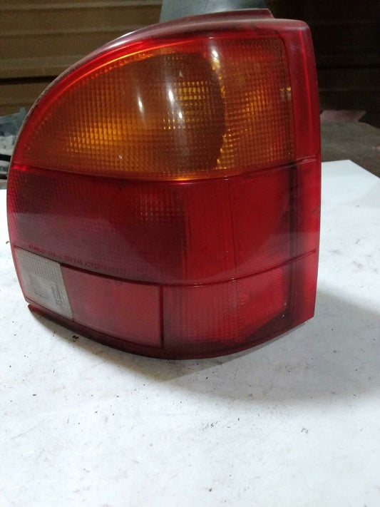 Tail Light Assembly SATURN S SERIES Right 96 97 98 99