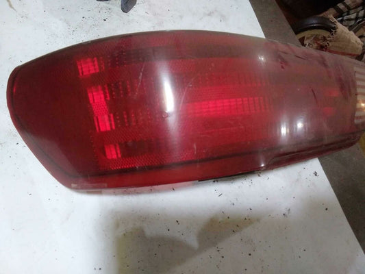 Tail Light Assembly FORD TAURUS Right 92 93 94 95