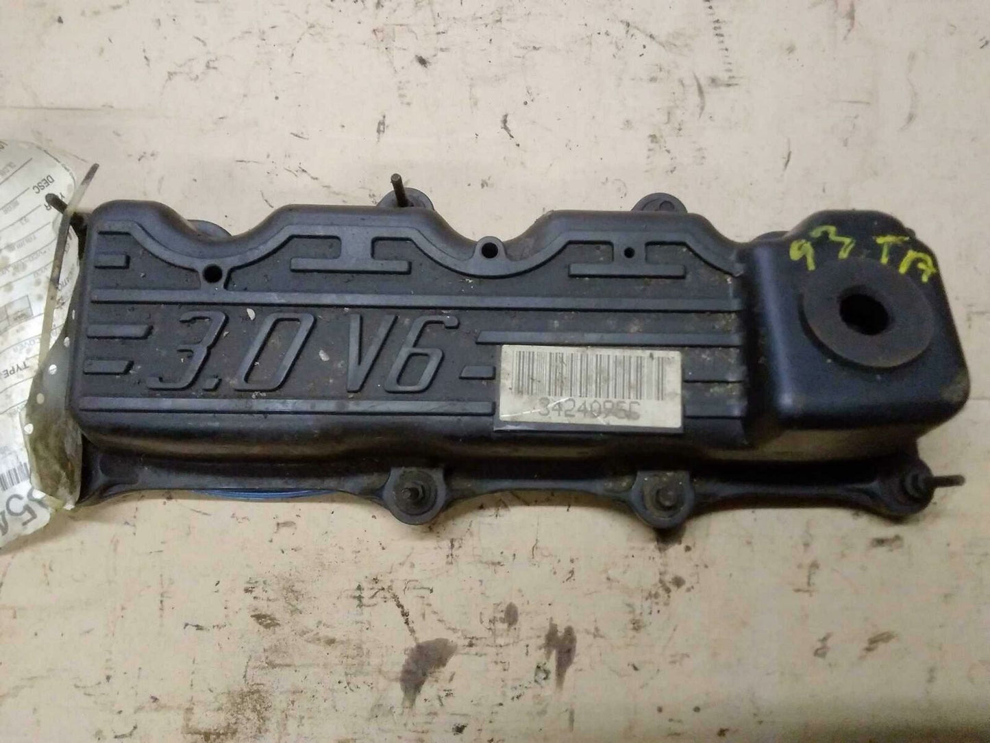 Valve Cover FORD TAURUS 93