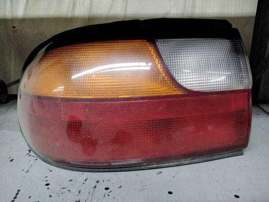 Tail Light Assembly CHEVY MALIBU Left 97 98 99 00 01 02 03 04 05