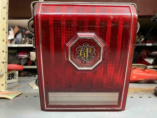 Tail Light Assembly PONTIAC GRAND PRIX Left 76