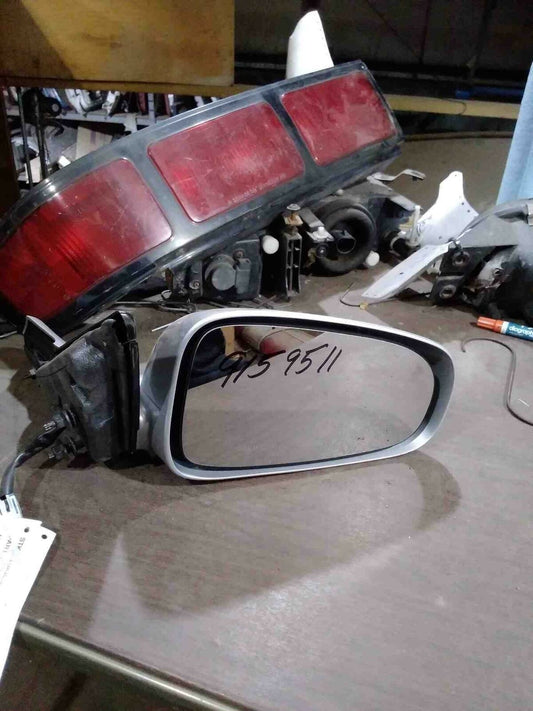 Door Mirror CHEVY IMPALA Right 00 01 02 03 04 05
