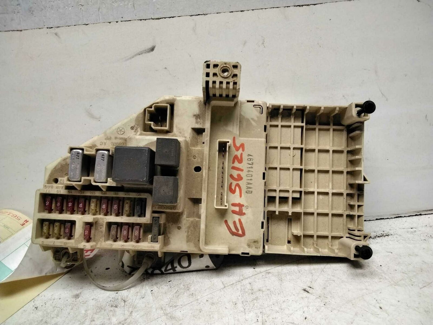 Engine Fuse Box CHRYSLER SEBRING 98