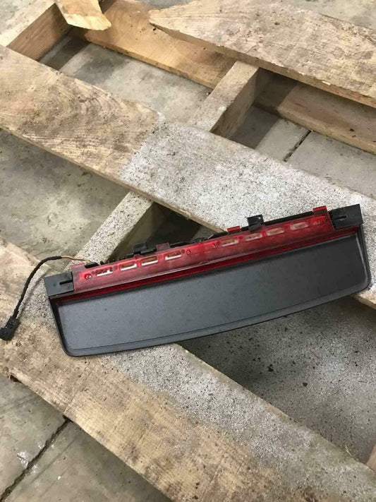 BMW F01 3rd Mounted Brake Light Assembly 63 25 7 182 211