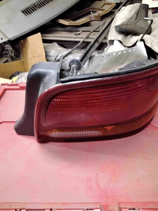 Tail Light Assembly DODGE STRATUS Right 95 96 97 98 99 00