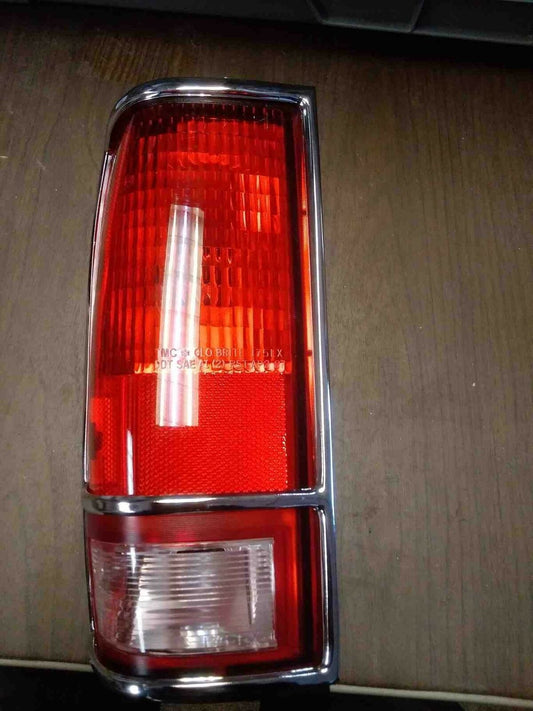 New Tail Light Assembly S10/S15/SONOMA TRUCK Left 82 - 93