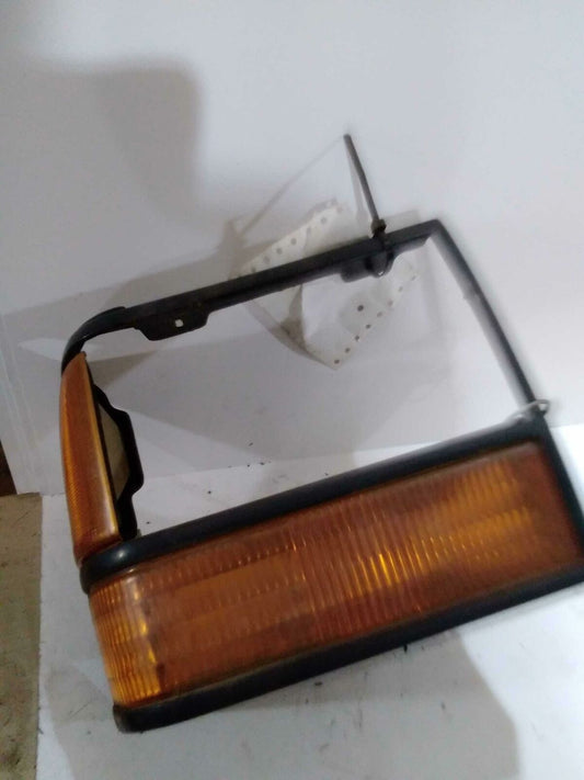 Headlight Trim with turn signal  FORD EXPLORER Right 89 90 91 92 93 94