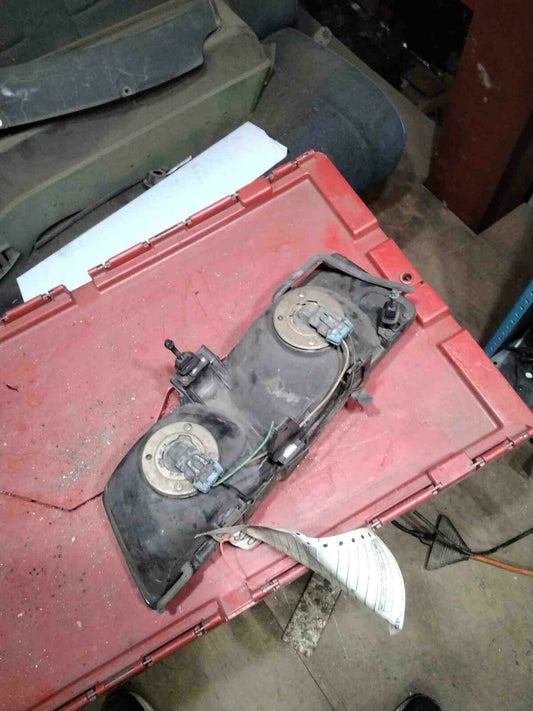 Headlamp Assembly PONTIAC BONNEVILLE Right 88 89 90 91