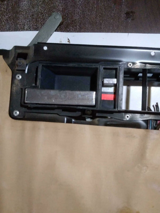 Front Door Regulator CHEVY PICKUP 1500 Left 88 - 02