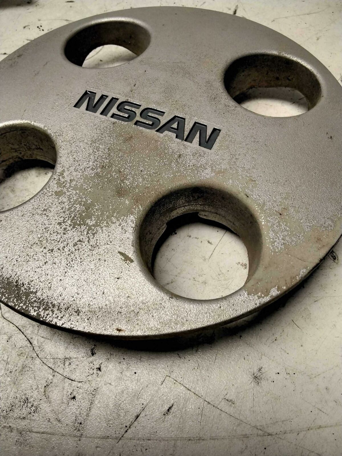 Center Cap NISSAN STANZA 89