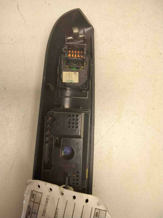 Door Switch Front BLAZER S10/JIMMY S15 99 00 01 02 03 04 05