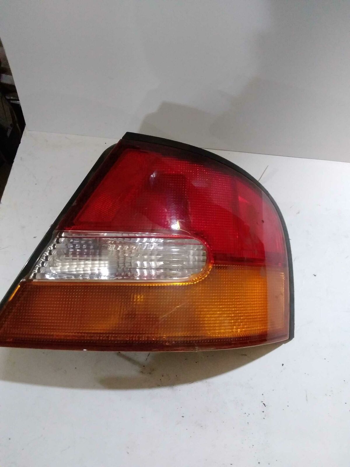 Tail Light Assembly NISSAN ALTIMA Right 98 99