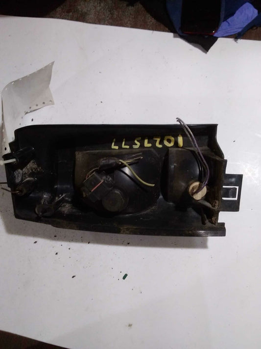 Tail Light Assembly DODGE CARAVAN Right 91 92 93 94 95