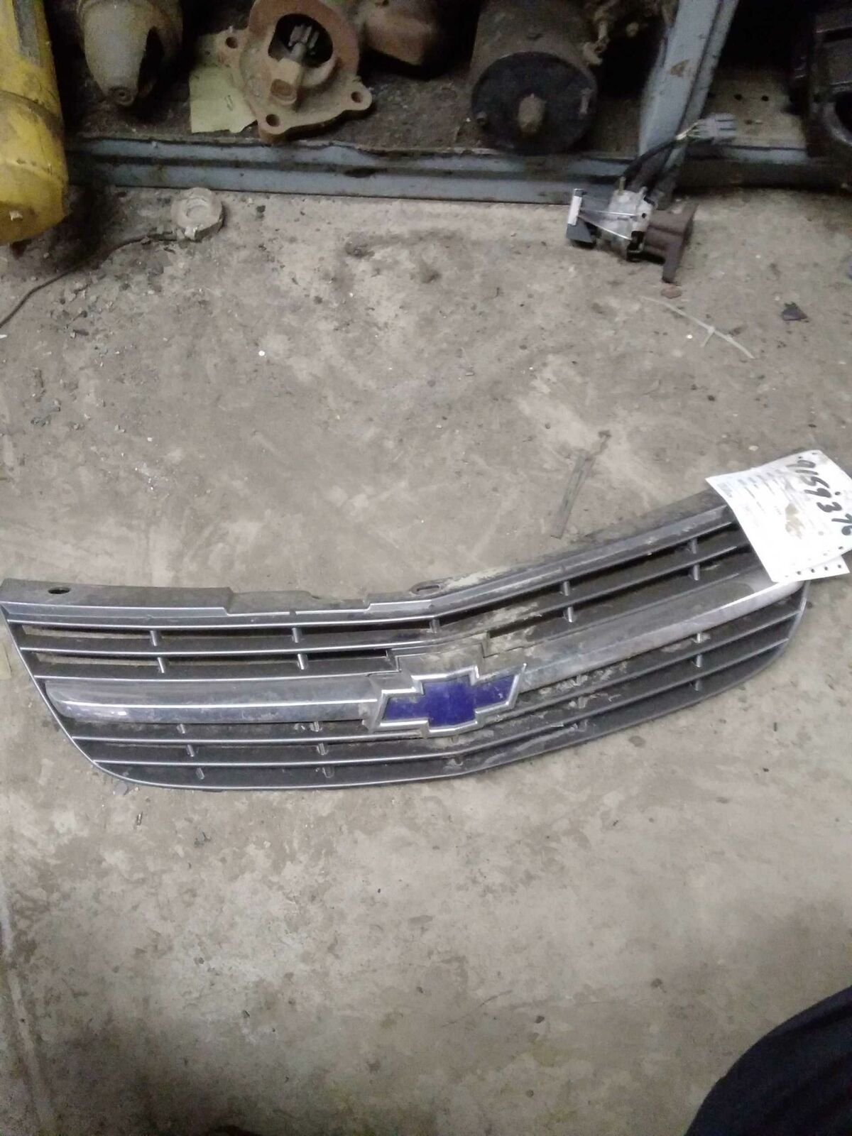 Grille CHEVY IMPALA 00 01 02 03 04 05