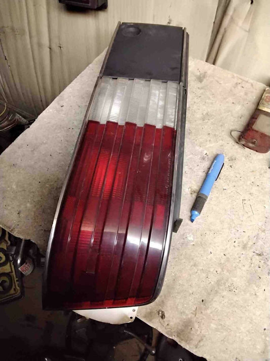 Tail Light Assembly PLYMOUTH SUNDANCE Right 87 88