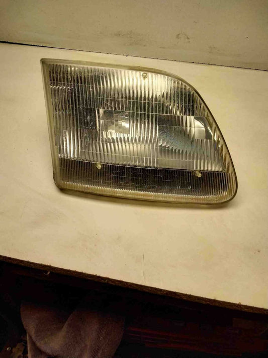 Headlamp Assembly FORD PICKUP F150 Right 97 98 99 00 01 02 03 04