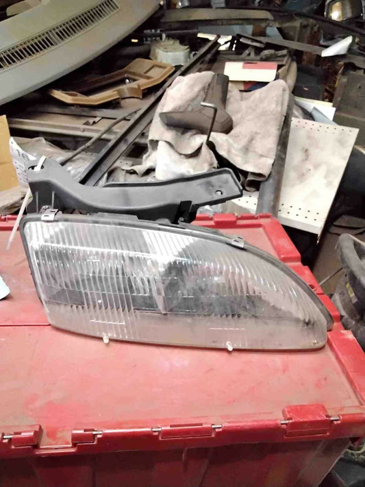 Headlamp Assembly CHEVY CAVALIER Right 95 96 97 98 99