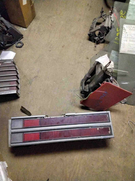 Tail Light Assembly BUICK Limited Left 77