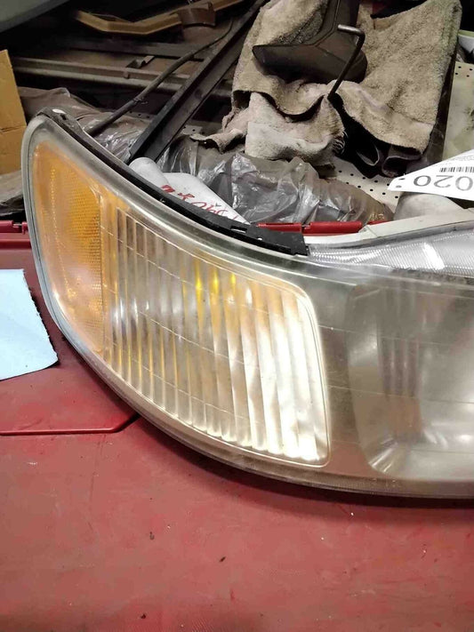 Headlamp Assembly HONDA ODYSSEY Right 99 00 01 02 03 04