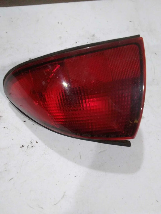 Tail Light Assembly CHEVY CAVALIER Right 95 96 97 98 99