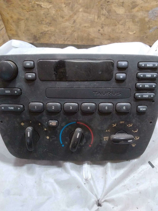 Audio & Visual Equip.(radio) FORD TAURUS 01 02 03