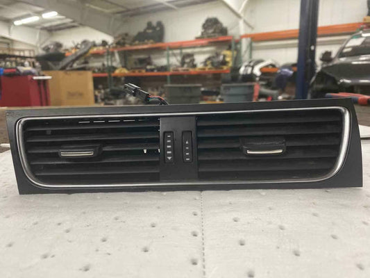 Audi A5 Center Climate Vent/Fresh Air Grille 8T1 820 951 C