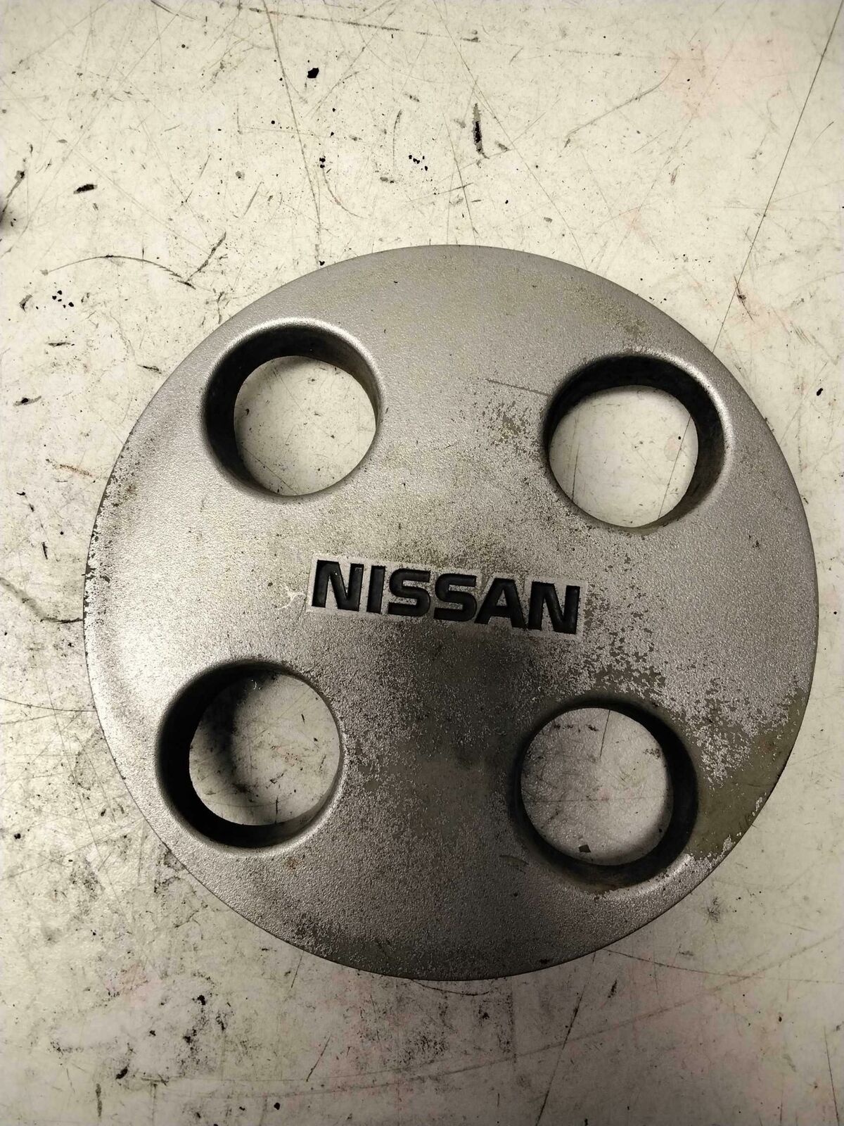 Center Cap NISSAN STANZA 89