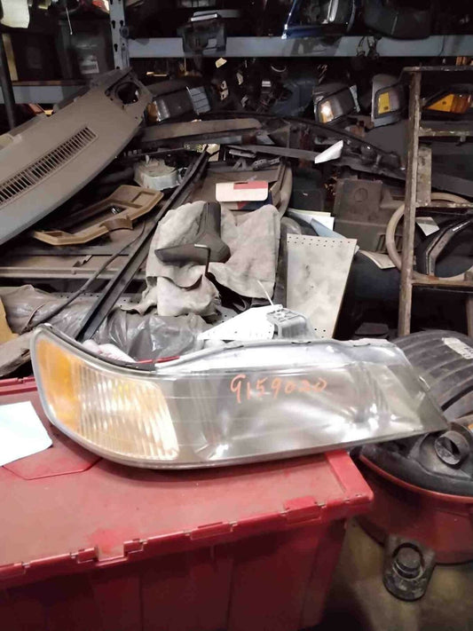 Headlamp Assembly HONDA ODYSSEY Right 99 00 01 02 03 04