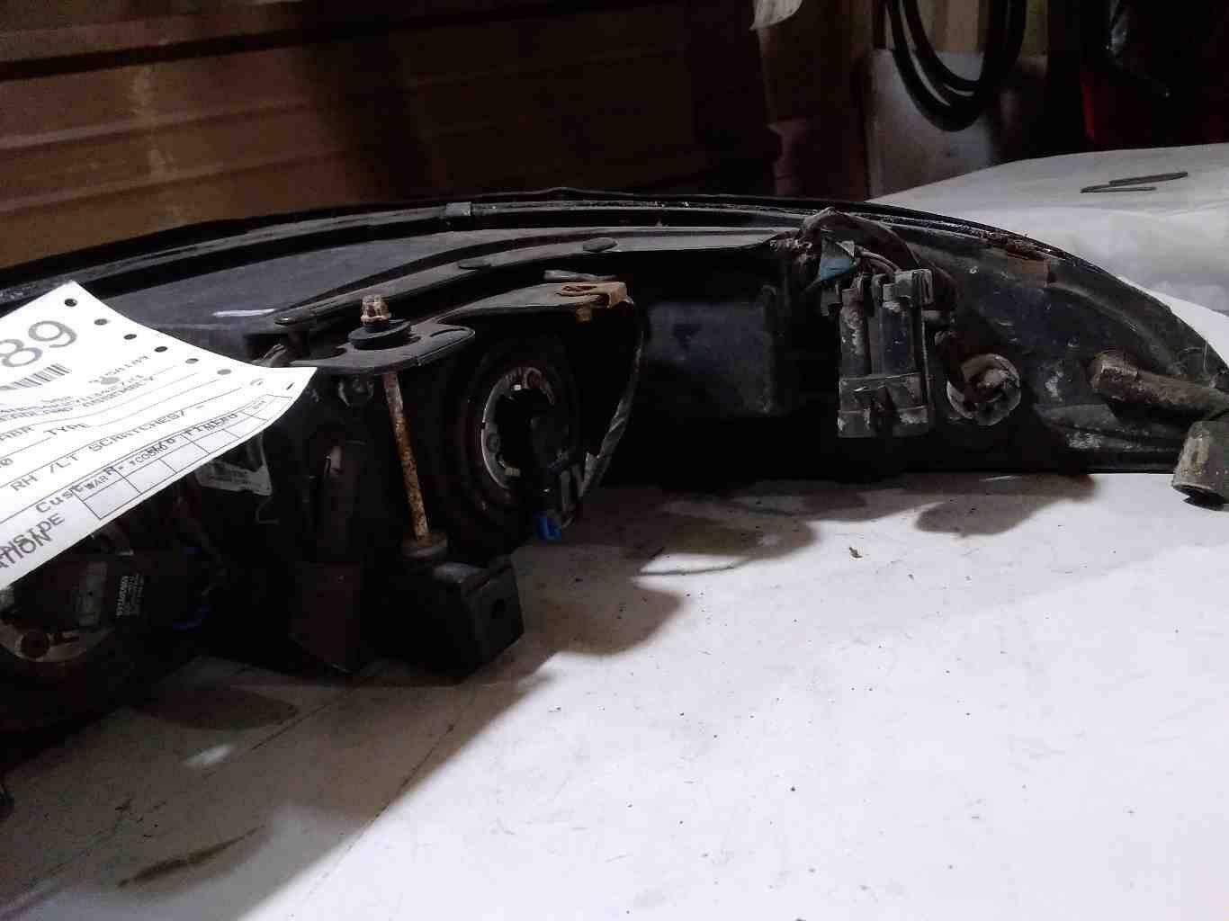 Headlamp Assembly BUICK LESABRE Right 00