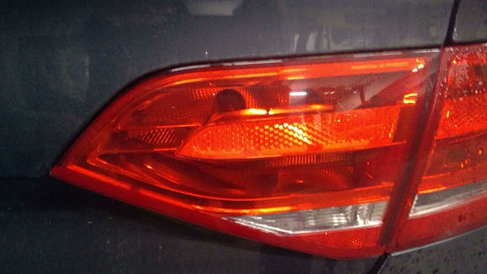 Tail Light Assembly AUDI A4 Right 09 10 11 12