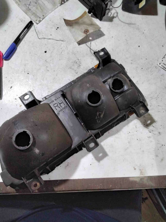 Tail Light Assembly PONTIAC SUNBIRD Right 76 77 78 79 80