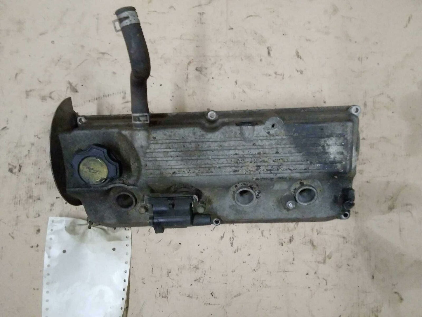 Valve Cover CHEVY GEO PRIZM 99