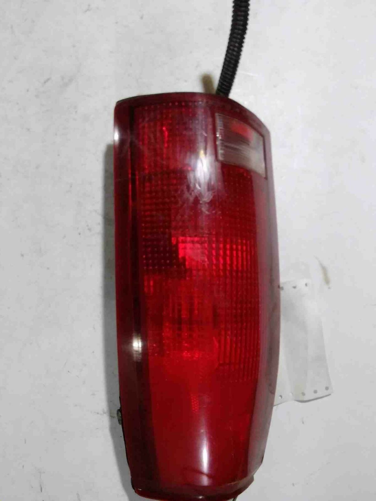 Tail Light Assembly GMC PICKUP 1500 Right 88 89 90 91 92 93 94 95 96 97 98 99