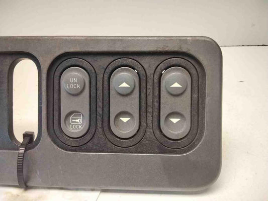 Door Switch Front CHEVY PICKUP 1500 90