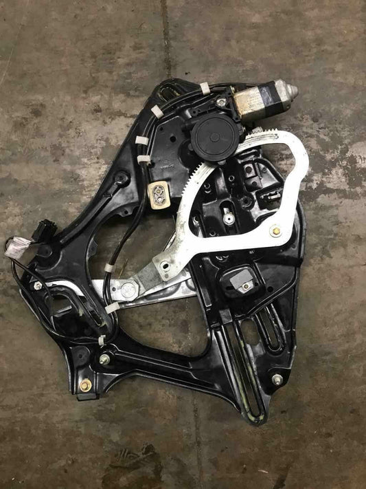 BMW E31 8 Series Right Rear Window Motor with Regulator 51 33 8 123 234