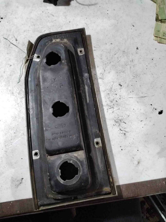 Tail Light Assembly FORD LTD Right 79 80 81 82