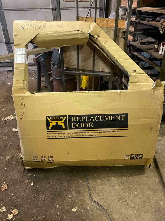 NEW afternarket Front Door CHEVY PICKUP 1500 Right 88 - 02