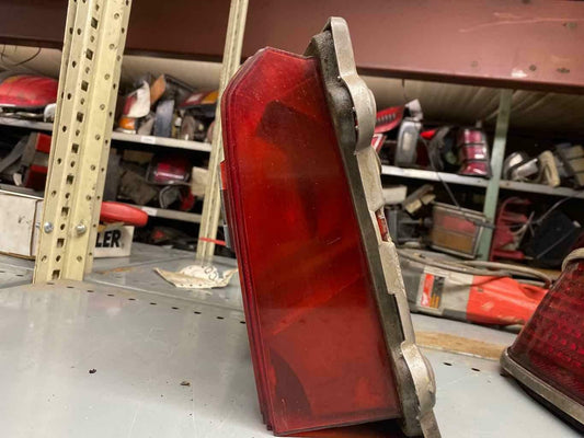 Tail Light Assembly PONTIAC GRAND PRIX Left 76