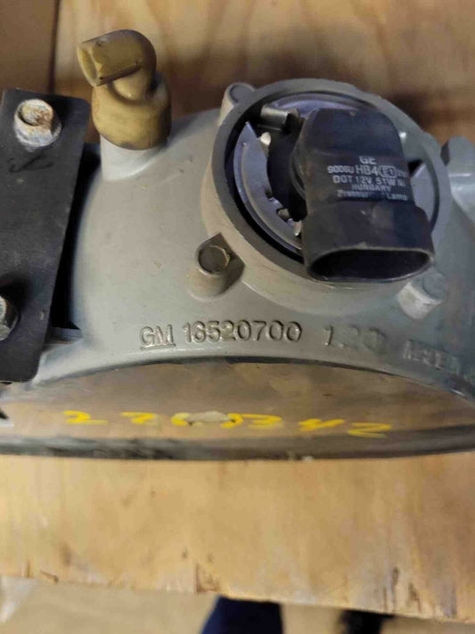 Headlamp Assembly OLDS EIGHTY-EIGHT 88 Right 96 97 98 99