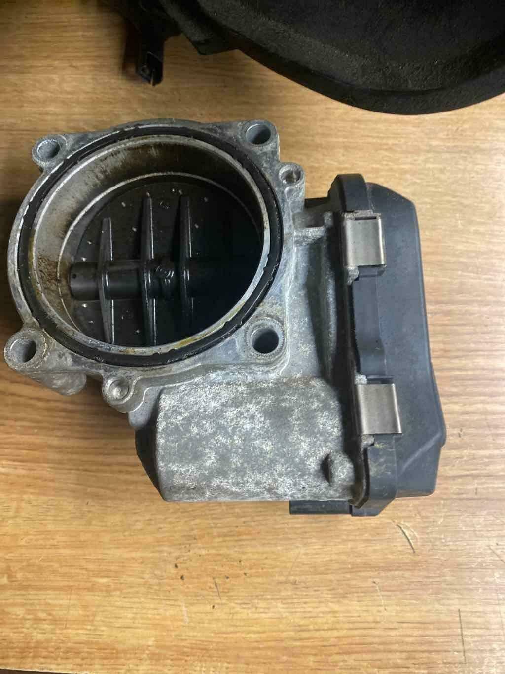 Throttle Body/valve Assy BMW 328 SERIES 07 08 09 10 11 12 13